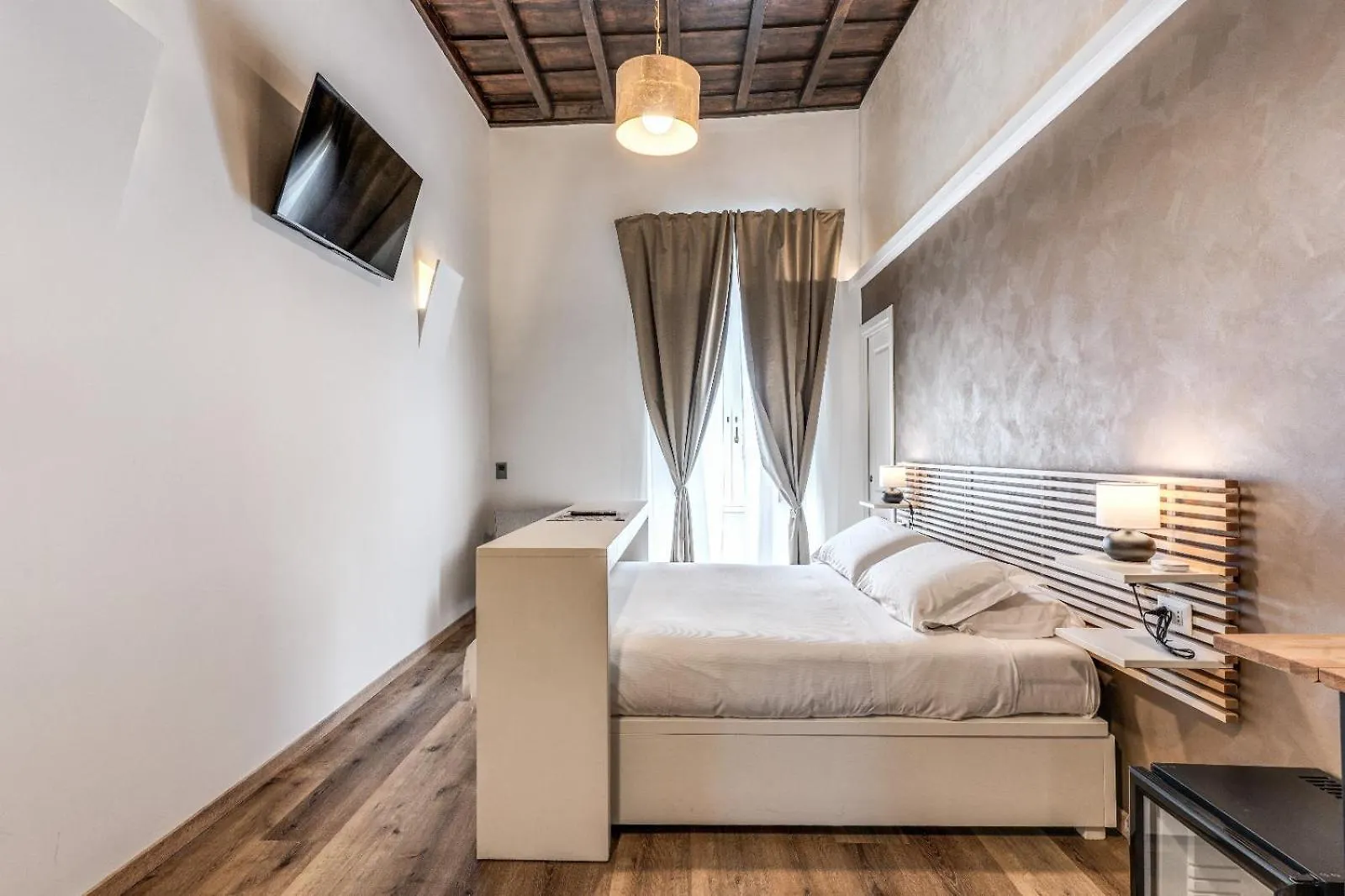 Irooms Pantheon Roma