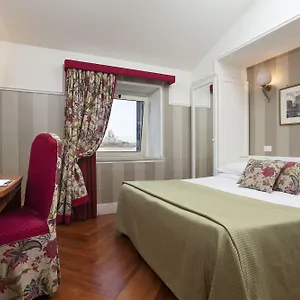 3* Hotel Kennedy