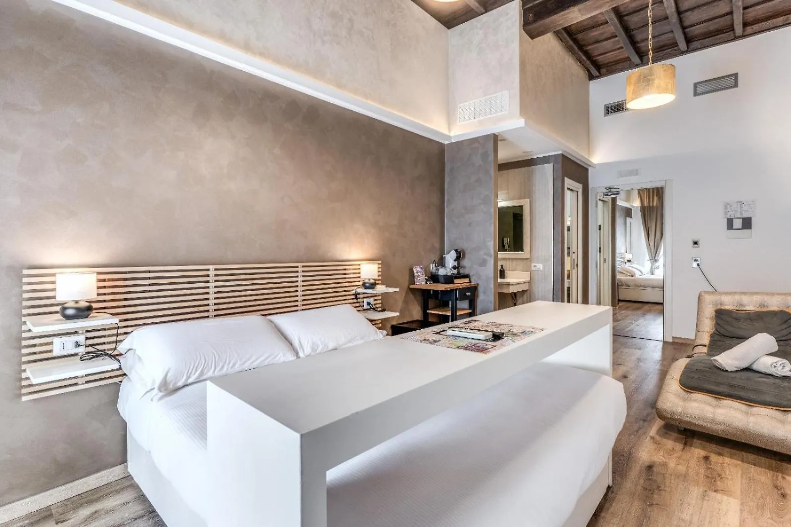 Magenta Pantheon Navona Bed and Breakfast Rome Bed & Breakfast